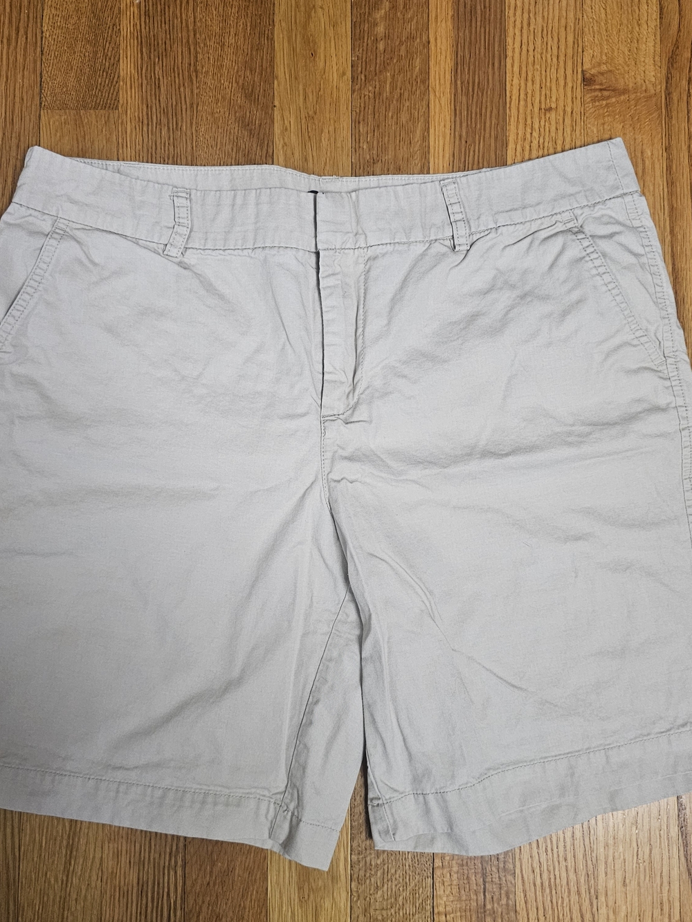 Jones New York Casual Light Tan Chino Shorts In Size 12